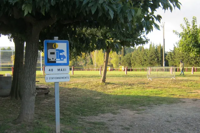 Aire Camping-car Douzens