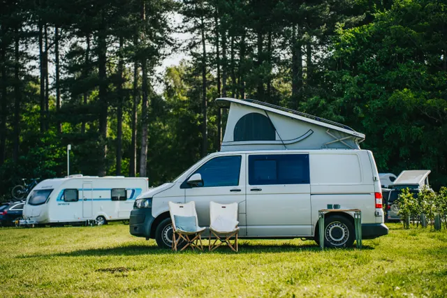 Hollands Wood Caravan and Camping Site