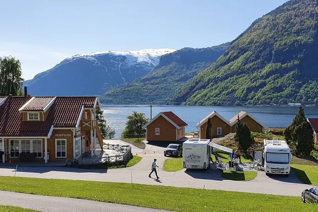 Kjørnes Camping and Fjordcabins